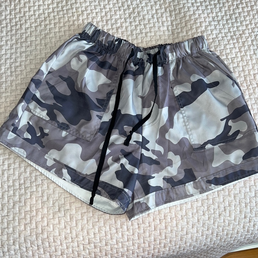 Women’s Sucrefas shorts M